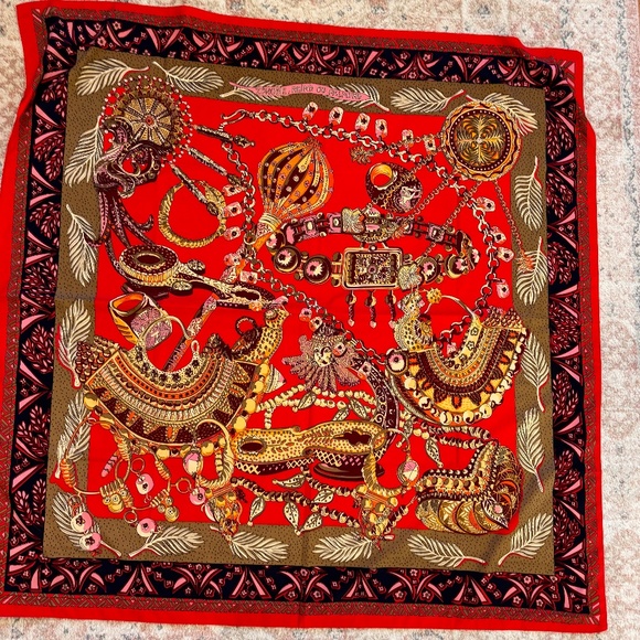 Tuckernuck Brighton Print Scarf Red Blue Beige Oversized - Picture 4 of 10